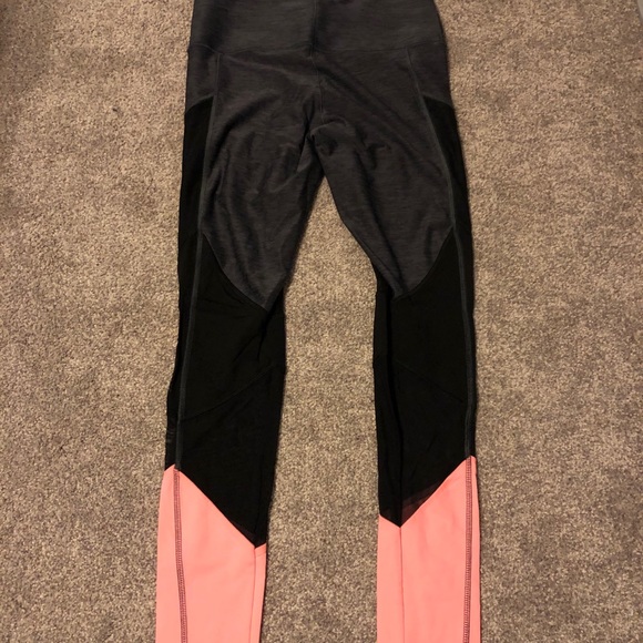 PINK Victora’s Secret Work out pants - Picture 3 of 4